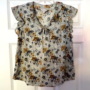 Ruffle top, sleeveless